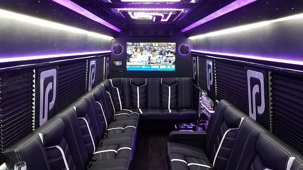 coach van to ohare